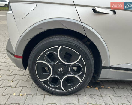 Сірий Хендай Ioniq 5, об'ємом двигуна 0 л та пробігом 7 тис. км за 32500 $, фото 11 на Automoto.ua