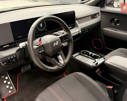 Серый Хендай Ioniq 5, объемом двигателя 0 л и пробегом 2 тыс. км за 40500 $, фото 20 на Automoto.ua