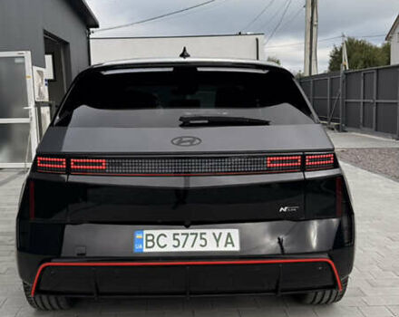 Серый Хендай Ioniq 5, объемом двигателя 0 л и пробегом 2 тыс. км за 40500 $, фото 6 на Automoto.ua