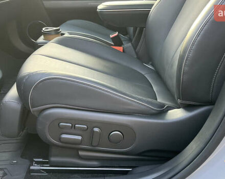 Серый Хендай Ioniq 5, объемом двигателя 0 л и пробегом 29 тыс. км за 27500 $, фото 13 на Automoto.ua