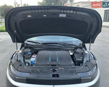 Серый Хендай Ioniq 5, объемом двигателя 0 л и пробегом 7 тыс. км за 30999 $, фото 56 на Automoto.ua