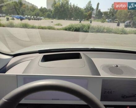 Серый Хендай Ioniq 5, объемом двигателя 0 л и пробегом 14 тыс. км за 36300 $, фото 13 на Automoto.ua