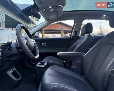 Серый Хендай Ioniq 5, объемом двигателя 0 л и пробегом 10 тыс. км за 30700 $, фото 13 на Automoto.ua