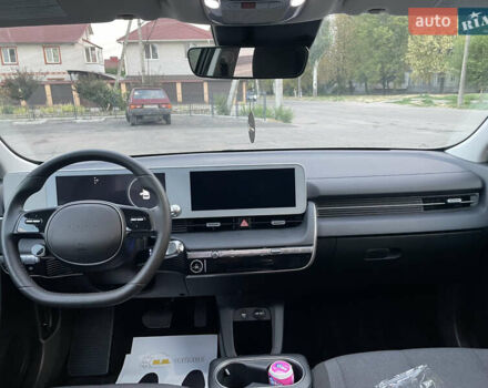 Серый Хендай Ioniq 5, объемом двигателя 0 л и пробегом 7 тыс. км за 30999 $, фото 53 на Automoto.ua