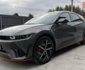 Серый Хендай Ioniq 5, объемом двигателя 0 л и пробегом 2 тыс. км за 40500 $, фото 2 на Automoto.ua
