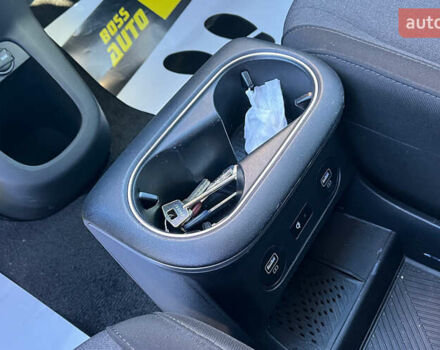 Серый Хендай Ioniq 5, объемом двигателя 0 л и пробегом 13 тыс. км за 27300 $, фото 11 на Automoto.ua