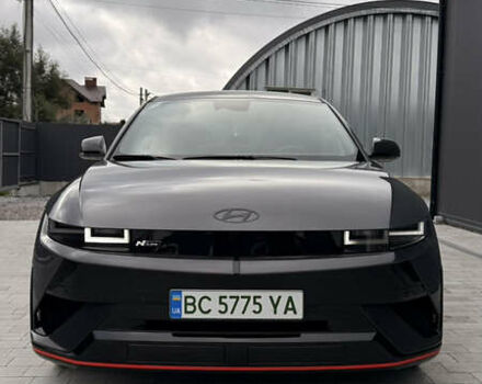 Серый Хендай Ioniq 5, объемом двигателя 0 л и пробегом 2 тыс. км за 40500 $, фото 3 на Automoto.ua
