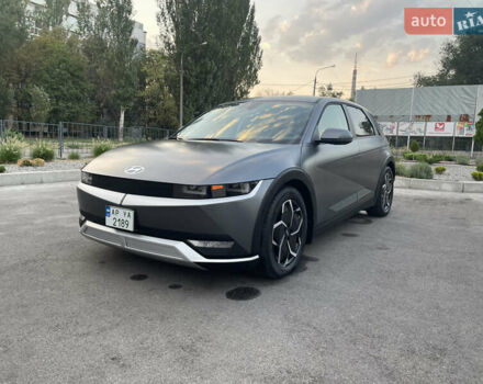 Серый Хендай Ioniq 5, объемом двигателя 0 л и пробегом 7 тыс. км за 30999 $, фото 1 на Automoto.ua