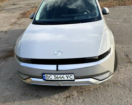 Серый Хендай Ioniq 5, объемом двигателя 0 л и пробегом 29 тыс. км за 27500 $, фото 32 на Automoto.ua