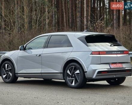Сірий Хендай Ioniq 5, об'ємом двигуна 0 л та пробігом 1 тис. км за 47499 $, фото 5 на Automoto.ua