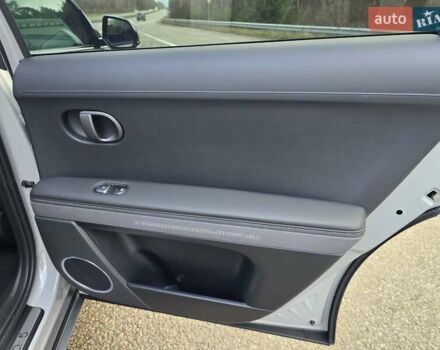 Сірий Хендай Ioniq 5, об'ємом двигуна 0 л та пробігом 1 тис. км за 47499 $, фото 75 на Automoto.ua