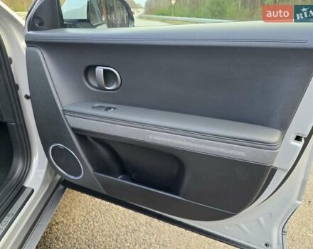 Сірий Хендай Ioniq 5, об'ємом двигуна 0 л та пробігом 1 тис. км за 47499 $, фото 81 на Automoto.ua