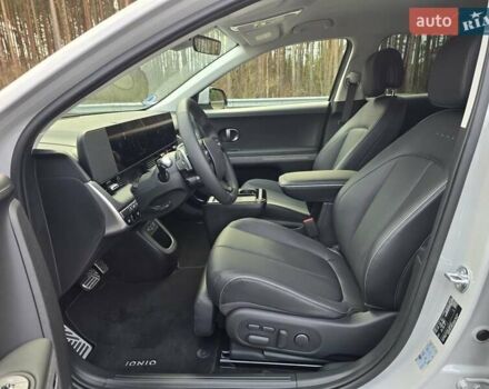 Сірий Хендай Ioniq 5, об'ємом двигуна 0 л та пробігом 1 тис. км за 47499 $, фото 52 на Automoto.ua