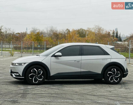 Серый Хендай Ioniq 5, объемом двигателя 0 л и пробегом 69 тыс. км за 27500 $, фото 2 на Automoto.ua