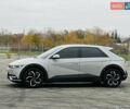Серый Хендай Ioniq 5, объемом двигателя 0 л и пробегом 69 тыс. км за 27500 $, фото 2 на Automoto.ua