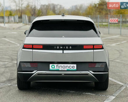 Серый Хендай Ioniq 5, объемом двигателя 0 л и пробегом 69 тыс. км за 27500 $, фото 6 на Automoto.ua