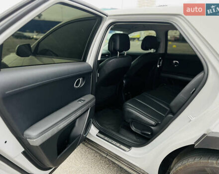 Серый Хендай Ioniq 5, объемом двигателя 0 л и пробегом 69 тыс. км за 27500 $, фото 14 на Automoto.ua