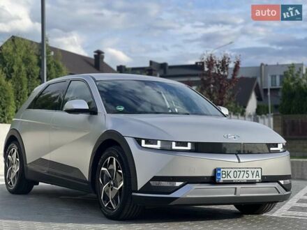 Серый Хендай Ioniq 5, объемом двигателя 0 л и пробегом 11 тыс. км за 32500 $, фото 1 на Automoto.ua