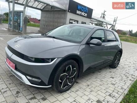 Серый Хендай Ioniq 5, объемом двигателя 0 л и пробегом 113 тыс. км за 24506 $, фото 1 на Automoto.ua