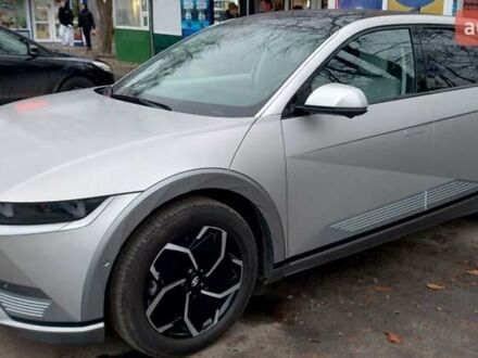 Серый Хендай Ioniq 5, объемом двигателя 0 л и пробегом 17 тыс. км за 35000 $, фото 1 на Automoto.ua