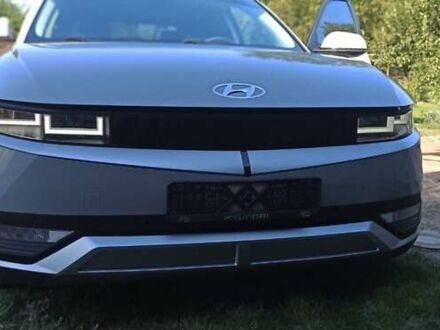 Серый Хендай Ioniq 5, объемом двигателя 0 л и пробегом 39 тыс. км за 23800 $, фото 1 на Automoto.ua