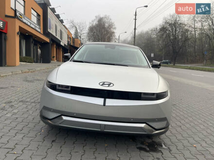 Серый Хендай Ioniq 5, объемом двигателя 0 л и пробегом 7 тыс. км за 32500 $, фото 1 на Automoto.ua
