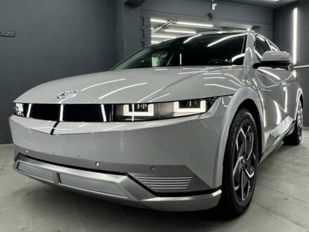 Серый Хендай Ioniq 5, объемом двигателя 0 л и пробегом 8 тыс. км за 27500 $, фото 1 на Automoto.ua