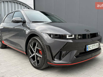 Хендай Ioniq 5 2024 в Львове на Automoto.ua Серый Хендай Ioniq 5, объемом двигателя 0 л и пробегом 2 тыс. км за 40500 $, фото 1 на Automoto.ua