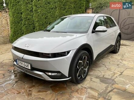 Серый Хендай Ioniq 5, объемом двигателя 0 л и пробегом 2 тыс. км за 22999 $, фото 1 на Automoto.ua