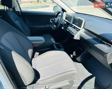 Синий Хендай Ioniq 5, объемом двигателя 0 л и пробегом 84 тыс. км за 22999 $, фото 18 на Automoto.ua