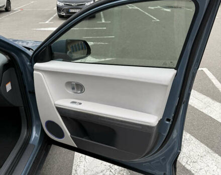 Синий Хендай Ioniq 5, объемом двигателя 0 л и пробегом 84 тыс. км за 23400 $, фото 9 на Automoto.ua