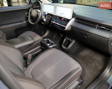 Синий Хендай Ioniq 5, объемом двигателя 0 л и пробегом 29 тыс. км за 23300 $, фото 41 на Automoto.ua