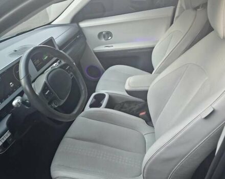 Синий Хендай Ioniq 5, объемом двигателя 0 л и пробегом 93 тыс. км за 29750 $, фото 8 на Automoto.ua