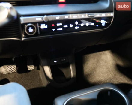 Синий Хендай Ioniq 5, объемом двигателя 0 л и пробегом 29 тыс. км за 23300 $, фото 22 на Automoto.ua