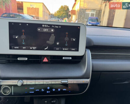 Синий Хендай Ioniq 5, объемом двигателя 0 л и пробегом 139 тыс. км за 14700 $, фото 62 на Automoto.ua