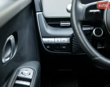 Синий Хендай Ioniq 5, объемом двигателя 0 л и пробегом 13 тыс. км за 26900 $, фото 20 на Automoto.ua