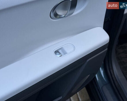 Синій Хендай Ioniq 5, об'ємом двигуна 0 л та пробігом 13 тис. км за 28500 $, фото 54 на Automoto.ua