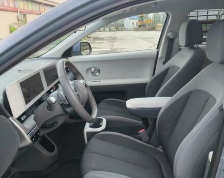 Синий Хендай Ioniq 5, объемом двигателя 0 л и пробегом 9 тыс. км за 25700 $, фото 9 на Automoto.ua