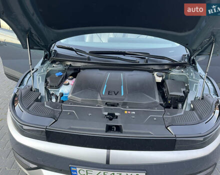 Зеленый Хендай Ioniq 5, объемом двигателя 0 л и пробегом 20 тыс. км за 27000 $, фото 4 на Automoto.ua