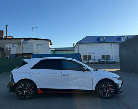 Белый Хендай Ioniq 5 N, объемом двигателя 0 л и пробегом 15 тыс. км за 43999 $, фото 3 на Automoto.ua
