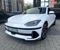 Белый Хендай IONIQ 6, объемом двигателя 0 л и пробегом 7 тыс. км за 32600 $, фото 1 на Automoto.ua