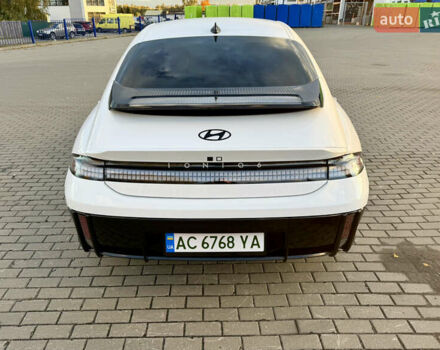 Белый Хендай IONIQ 6, объемом двигателя 0 л и пробегом 49 тыс. км за 25000 $, фото 9 на Automoto.ua