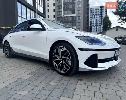 Белый Хендай IONIQ 6, объемом двигателя 0 л и пробегом 7 тыс. км за 32600 $, фото 4 на Automoto.ua