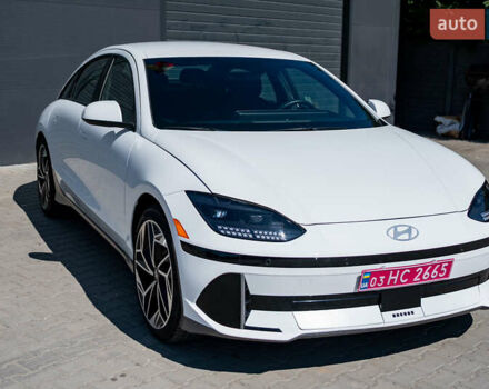 Белый Хендай IONIQ 6, объемом двигателя 0 л и пробегом 4 тыс. км за 25950 $, фото 23 на Automoto.ua