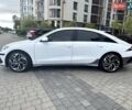 Белый Хендай IONIQ 6, объемом двигателя 0 л и пробегом 7 тыс. км за 32600 $, фото 50 на Automoto.ua