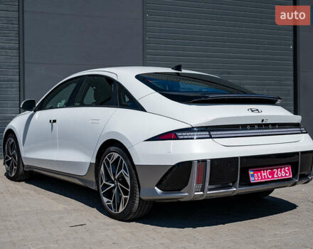 Белый Хендай IONIQ 6, объемом двигателя 0 л и пробегом 4 тыс. км за 25950 $, фото 72 на Automoto.ua