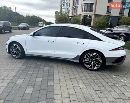 Белый Хендай IONIQ 6, объемом двигателя 0 л и пробегом 7 тыс. км за 32600 $, фото 48 на Automoto.ua