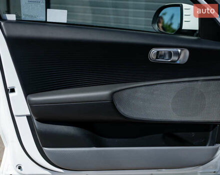 Белый Хендай IONIQ 6, объемом двигателя 0 л и пробегом 4 тыс. км за 25950 $, фото 33 на Automoto.ua