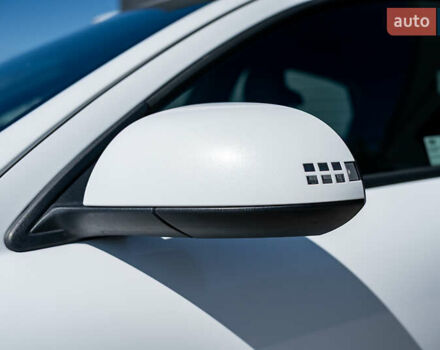 Белый Хендай IONIQ 6, объемом двигателя 0 л и пробегом 4 тыс. км за 25950 $, фото 30 на Automoto.ua