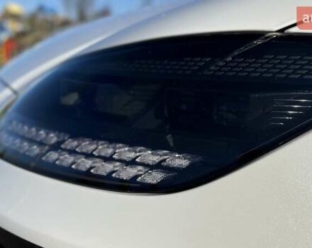 Білий Хендай IONIQ 6, об'ємом двигуна 0 л та пробігом 63 тис. км за 26900 $, фото 48 на Automoto.ua
